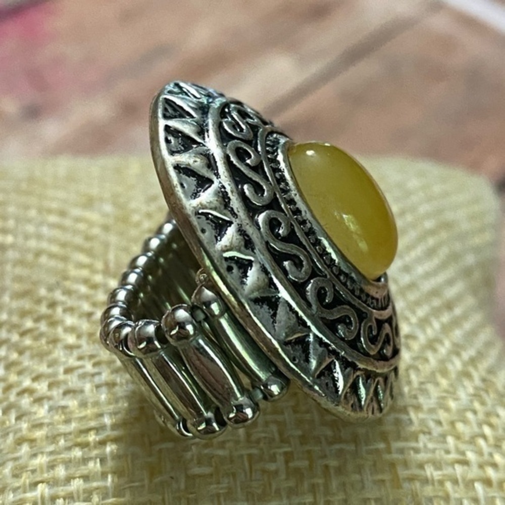Paparazzi Rings - Picture 2 of 2